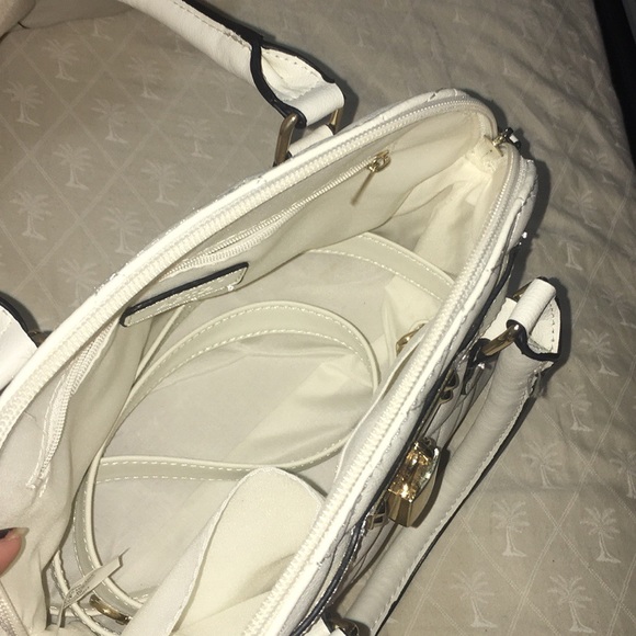 Purse - Picture 4 of 6